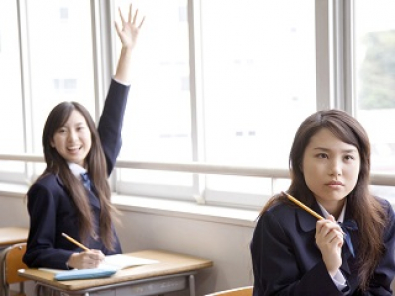 急募　週2回　北摂エリア　通信制高校での美術科教員の募集　非常勤講師　大阪