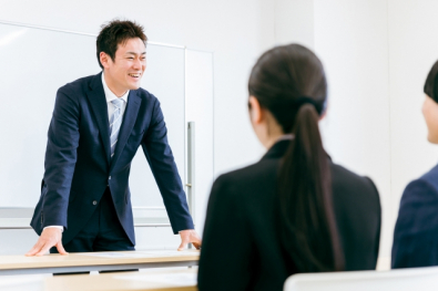 【大阪環状線の私立学校で物理・化学】2学期開始！9コマ追加でご担当できる方を探しています！