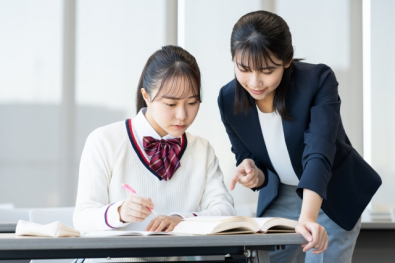 【数学】9月勤務スタート! 東京都23区の私立中高 週4日 / 週7~12コマ!