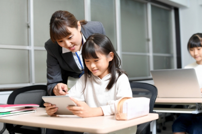 【学習塾】即日勤務スタート! 埼玉県西部エリア|都内からもアクセス可能|英語・数学の個別指導|兼業可能